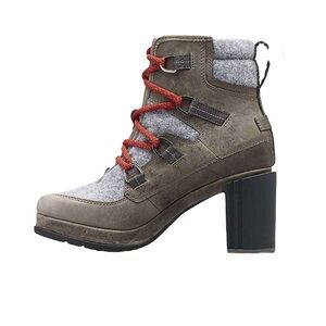 NWOT Sorel Blake Lace Bootie
